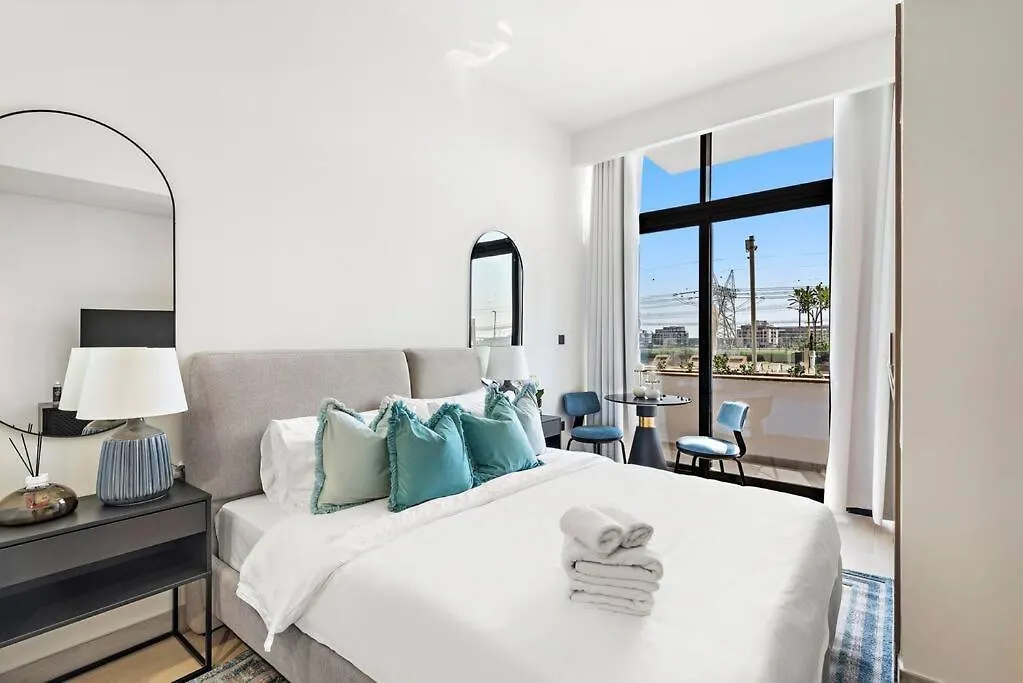 Relaxing Studio With Pool View Apartment Dubai