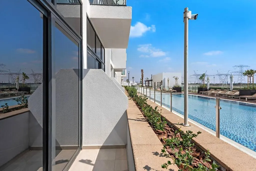Relaxing Studio With Pool View Apartment Dubai
